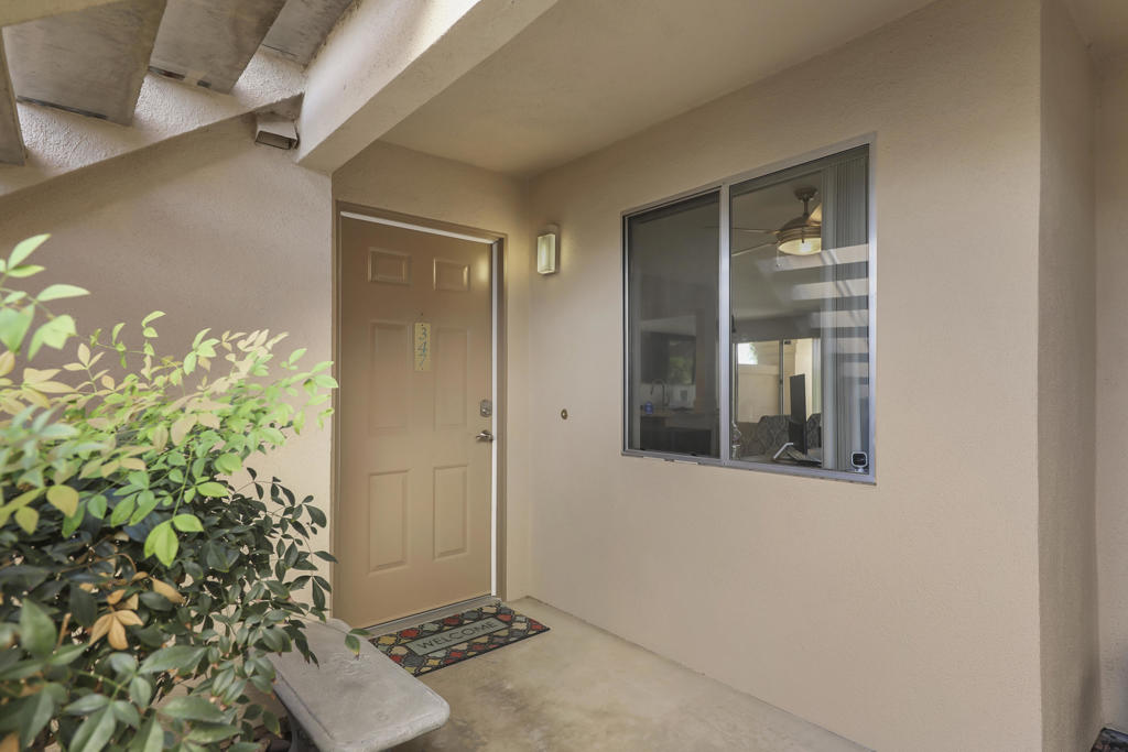Palm Royale - Residential