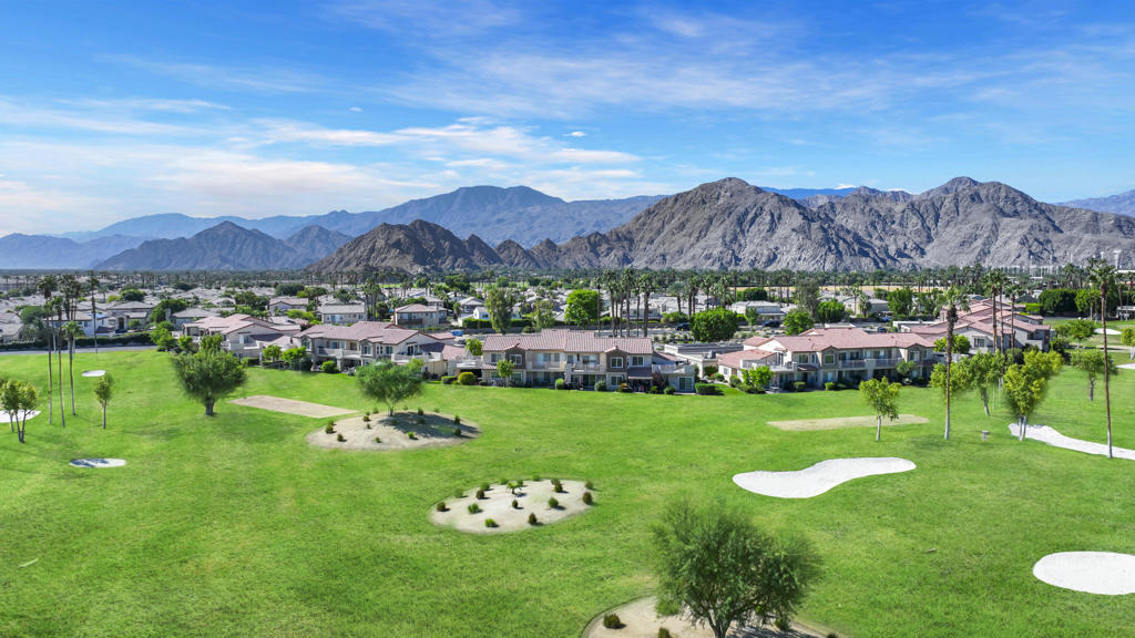 Palm Royale - Residential