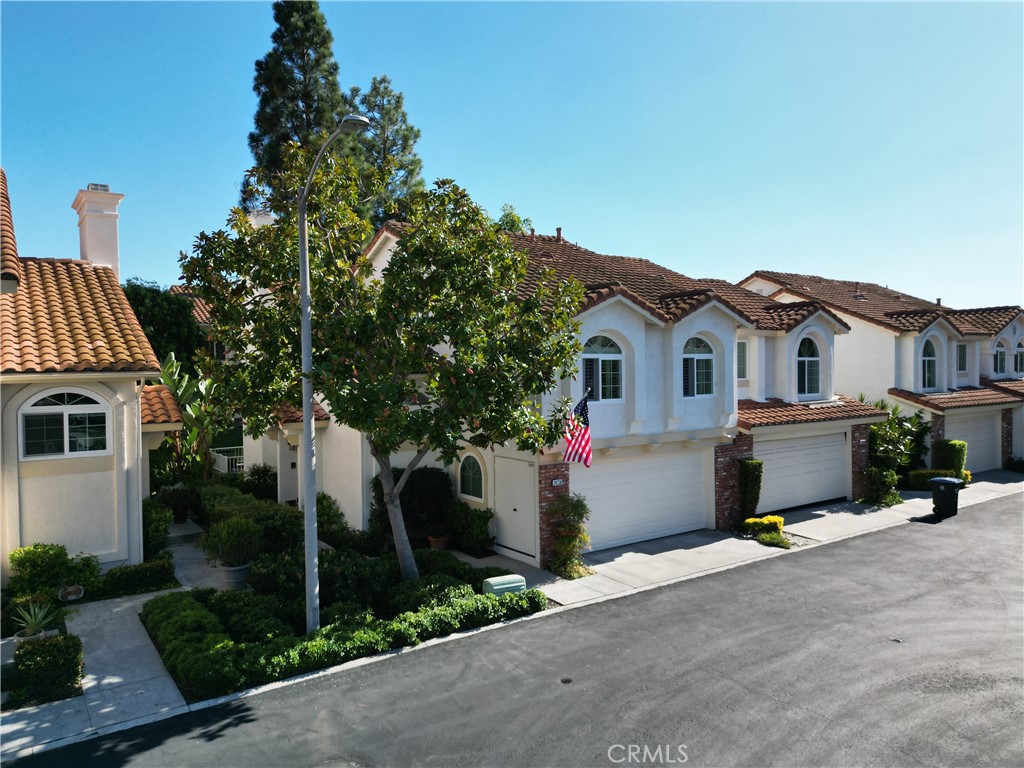 24336 Carlton Ct