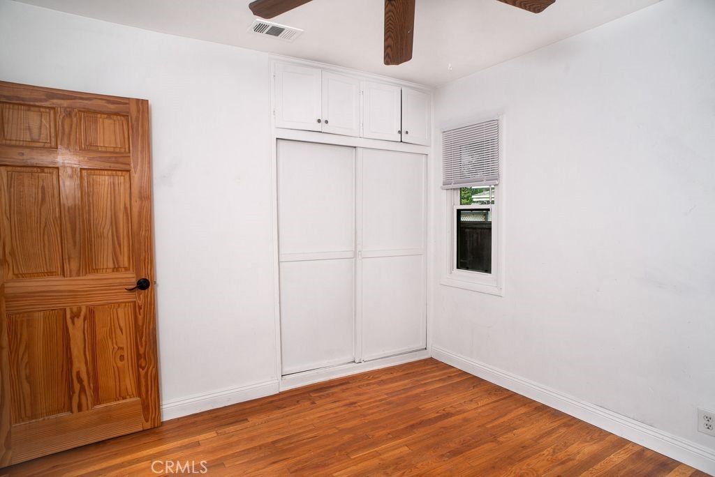 Photo of 5836 Encino Avenue, Encino, CA 91316 (MLS # SR26066808)