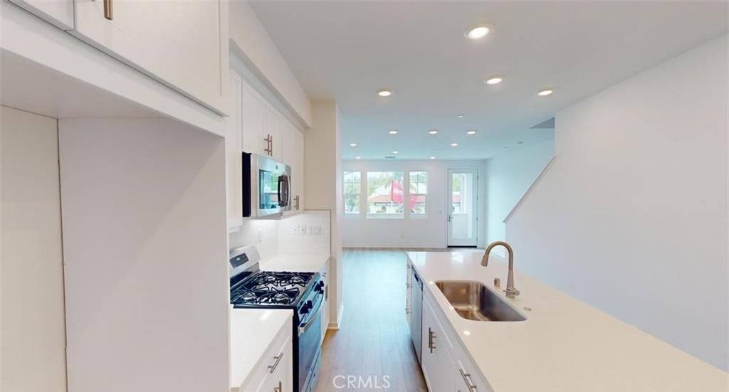 Properties 2 16424 Whittier Boulevard 5