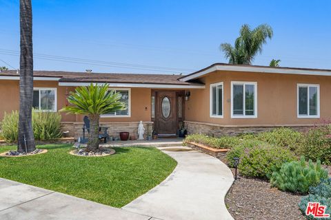 1103 Novarro Street West Covina CA 91791