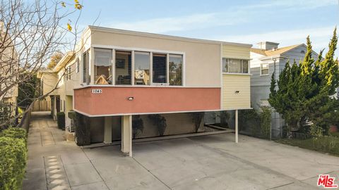 1045 S Cloverdale Avenue Los Angeles CA 90019