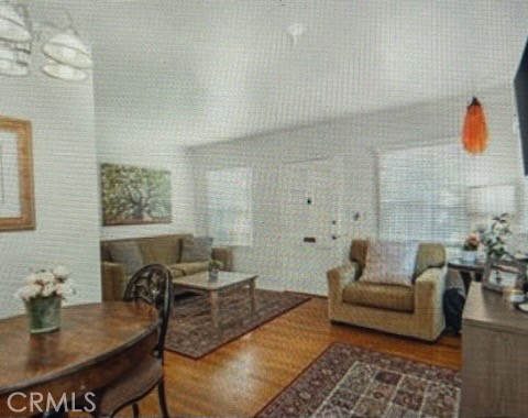 Charming 2 Bedroom Unit – Steps from the Beach in Belmont Shore!
Live in this bright and inviting 2 bedroom, 1 bath home in the heart of Belmont Shore. Featuring original hardwood floors, a cozy layout, and a small private side yard, this property has comfort and character in one of Long Beach’s most sought-after neighborhoods. All appliances included. Walk to trendy 2nd Street shops, local restaurants, and enjoy the vibrant beach community right outside your door.