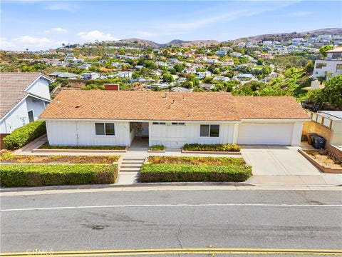 Photo of 4110 Calle Bienvenido, San Clemente, CA 92673 (MLS # OC26136894)