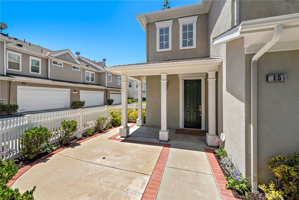 15 Strawflower Street