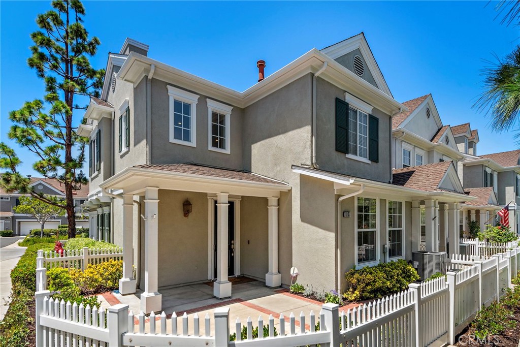 15 Strawflower Street