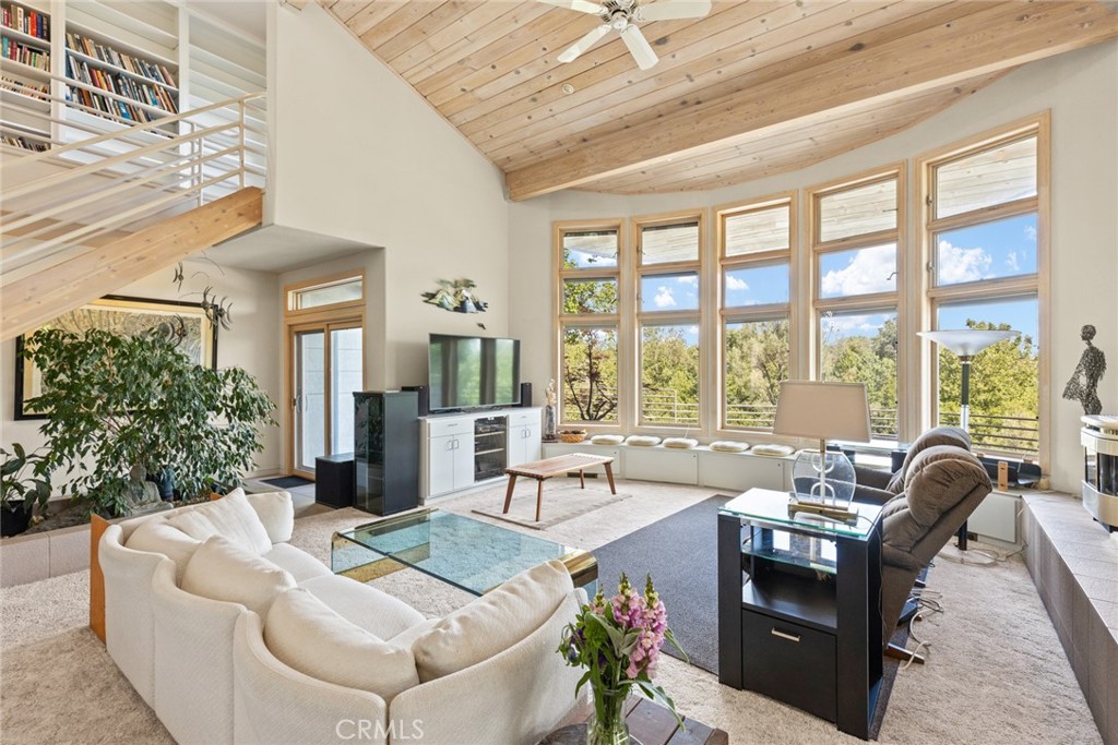 49 Spanish Garden Drive