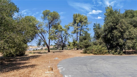 Photo of 60 Redwood, Calimesa, CA 92399 (MLS # IG26179942)