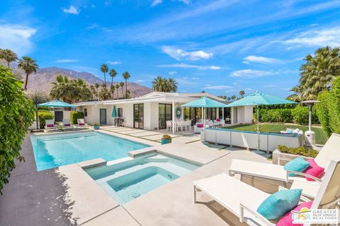 Photo of 2462 S Toledo Avenue, Palm Springs, CA 92264 (MLS # 26828323PS)