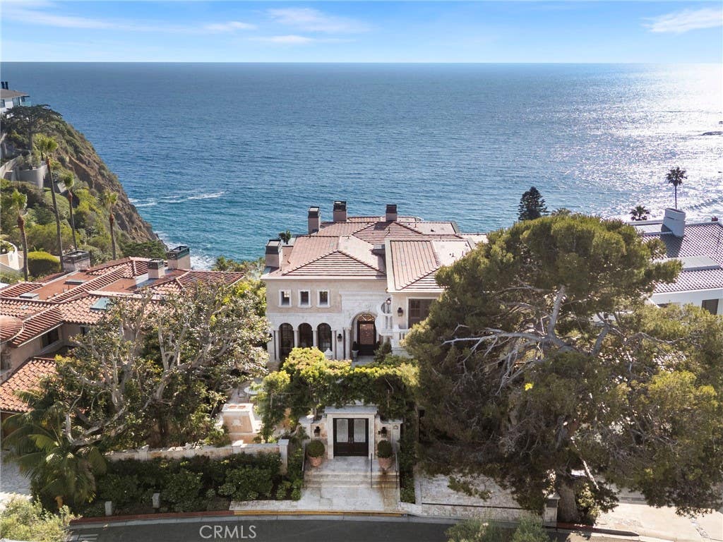 Photo of 145 Emerald Bay, Laguna Beach, CA 92651 (MLS # OC26087573)