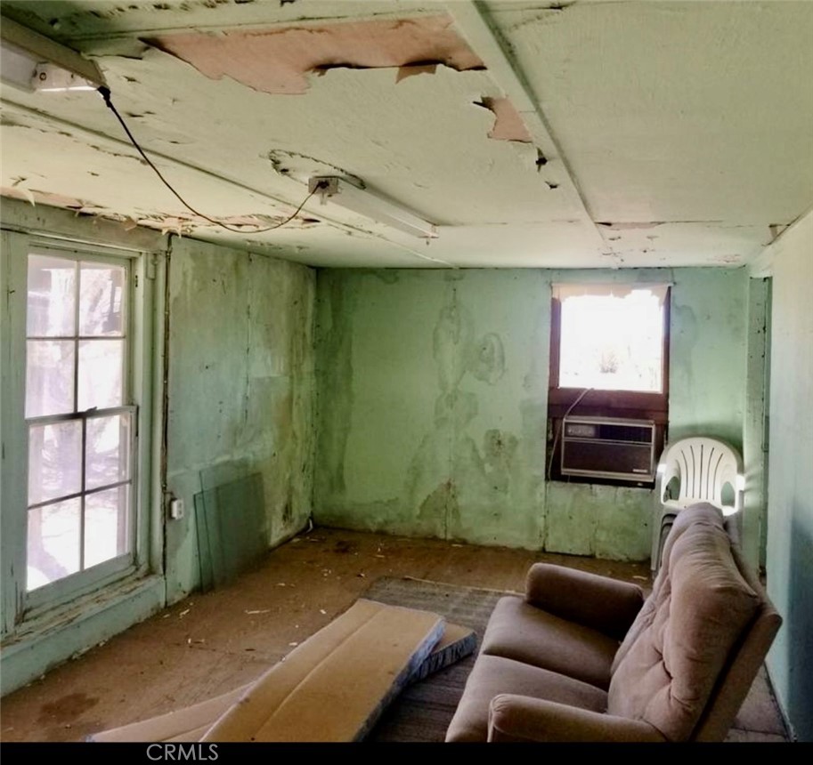 5151 S US Highway 395