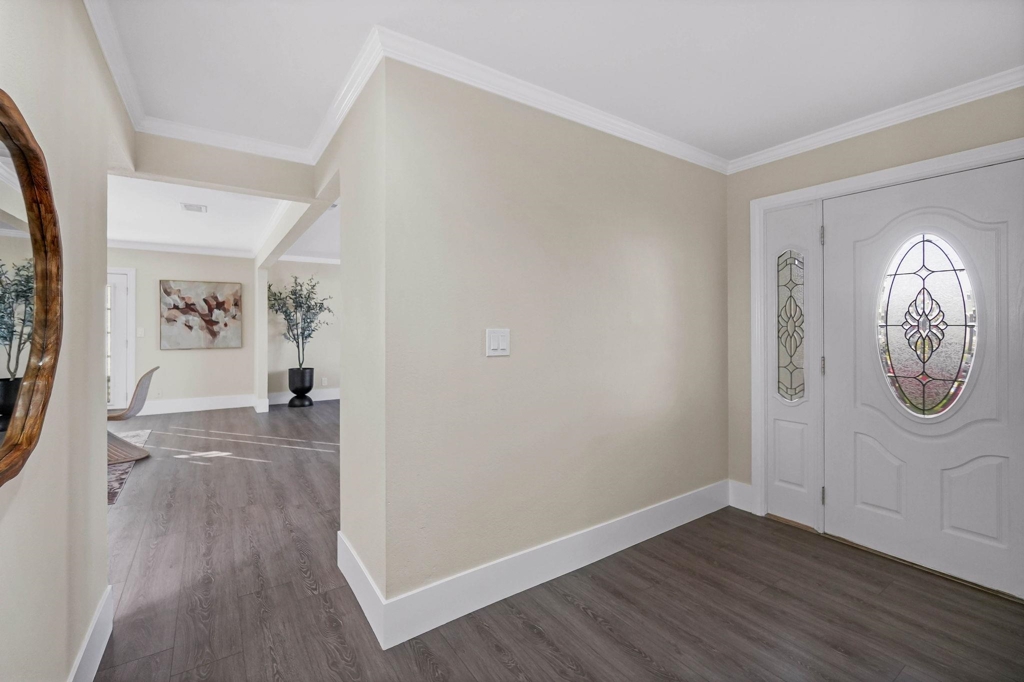 Properties 3 1144 1144 El Dorado Dr