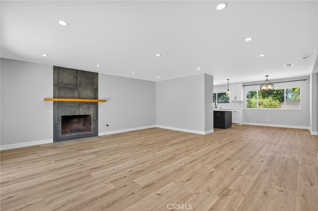 Tom Paul (W) (133) - Residential