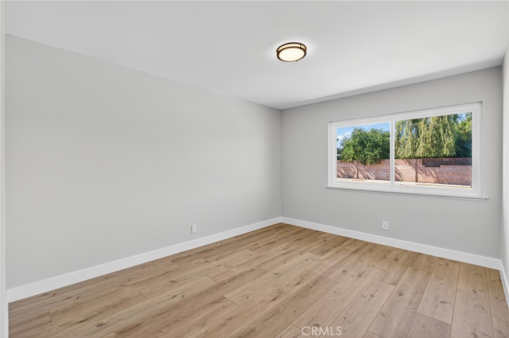 Tom Paul (W) (133) - Residential