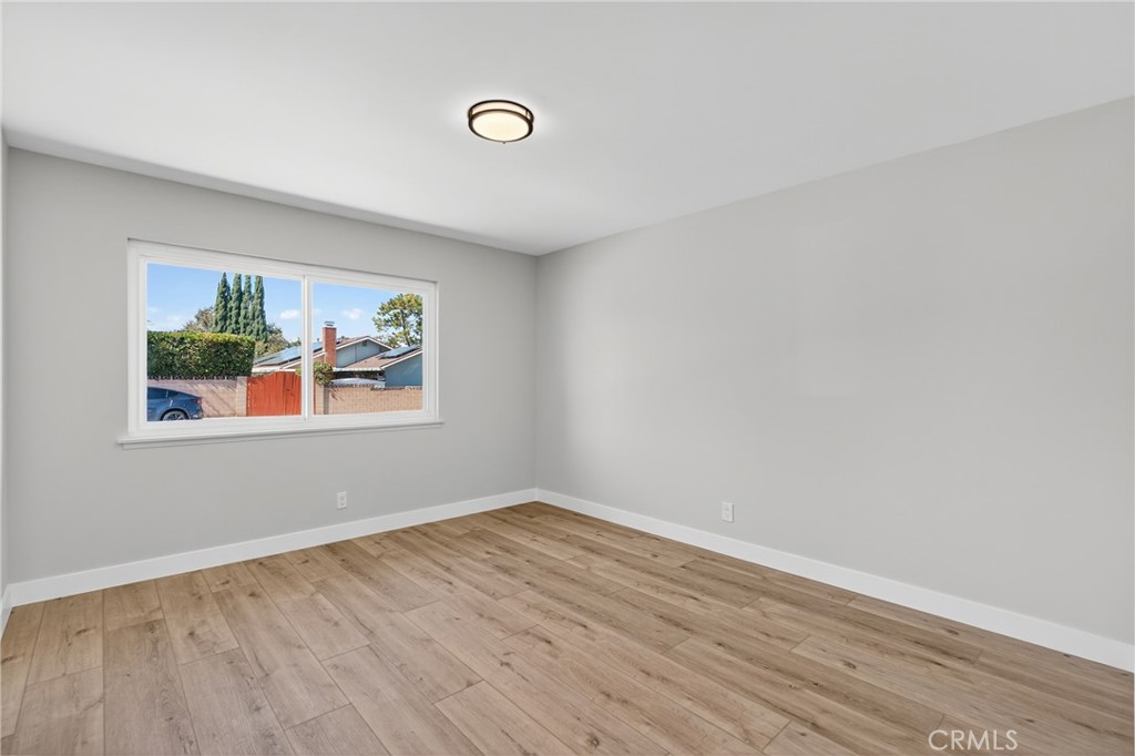 Tom Paul (W) (133) - Residential