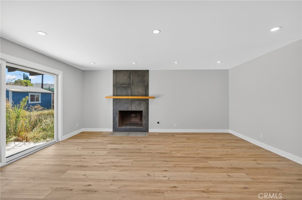 Tom Paul (W) (133) - Residential