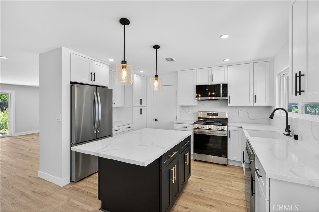 Tom Paul (W) (133) - Residential