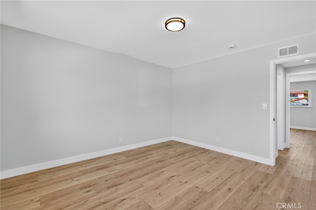 Tom Paul (W) (133) - Residential