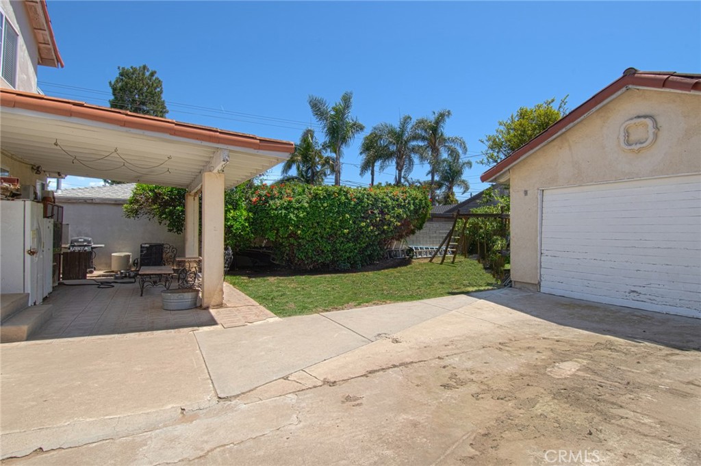 2094 Orange Avenue