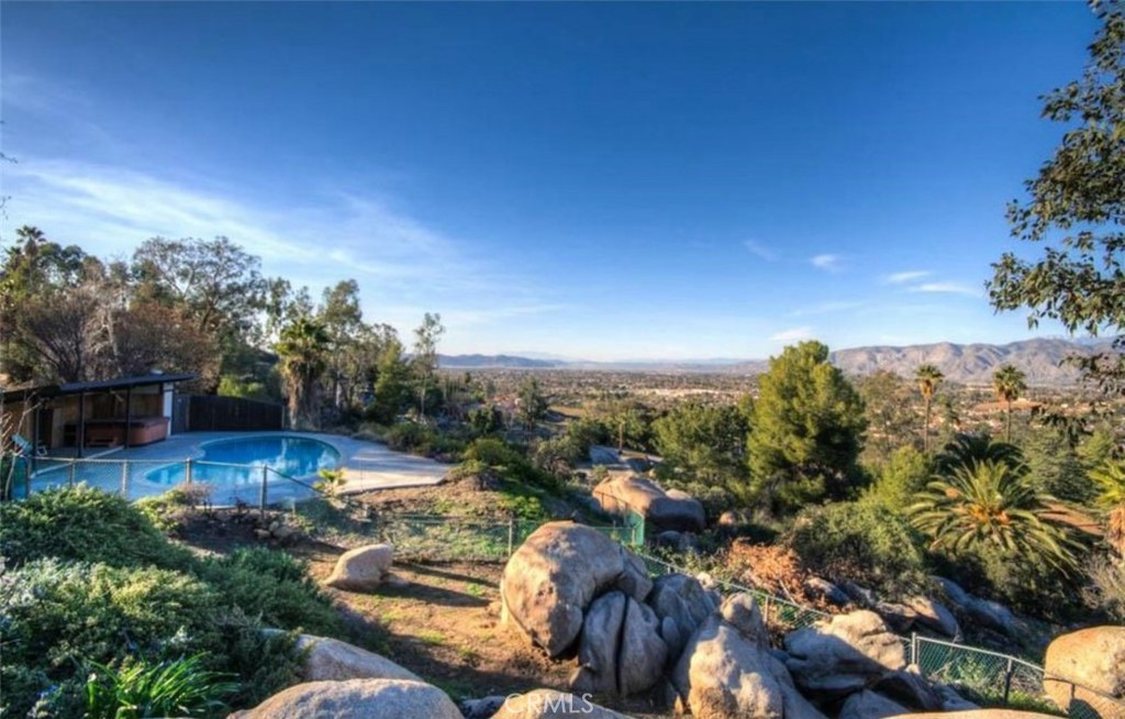 28310 Vista Del Valle