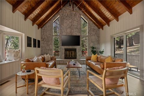 373 Summit Road Lake Arrowhead CA 92352