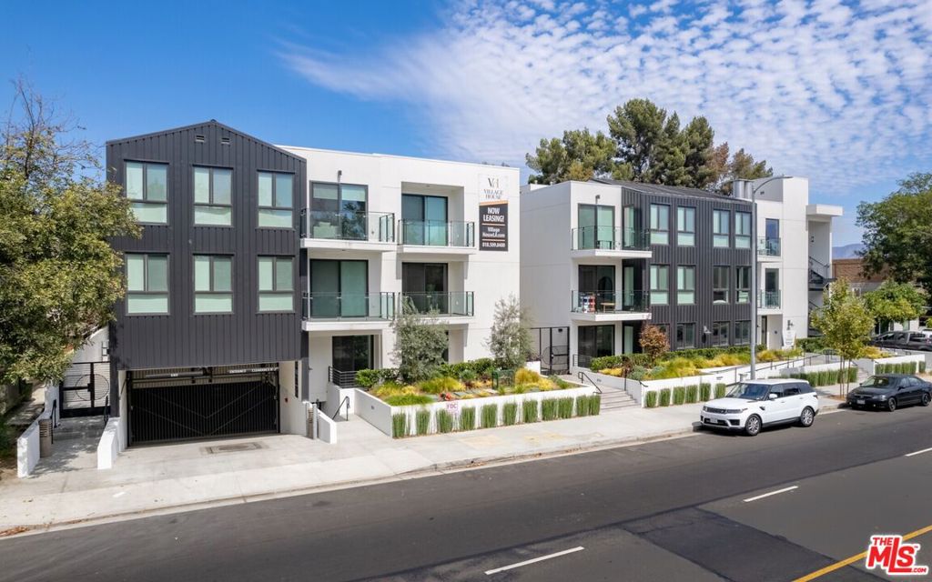 This luxurious 1bd/1ba apartment home is available immediately! This apartment home in Valley Village near North Hollywood has been designed with the comfortable quality of warm and distinctive exteriors throughout along with sensibly crafted interiors. Your new apartment residence will reward you with the satisfaction of having chosen a relaxing, intelligently designed home that frames your unique lifestyle. Located in Valley Village, at the crossroads of North Hollywood, Sherman Oaks, and Studio City, this 2 bedroom apartment home offers a contemporary twist on traditional stylings. Your new apartment home has been created with fixtures, textures, and finishes, forged by craftsmen with a special penchant for detail and perfection. At the heart of one of LA's most desirable neighborhoods, this apartment home in Valley Village, gives you a convenient address in North Hollywood that puts you at the center of all that's pleasing about this part of the city. Located near the crossroads of Valley Village, Sherman Oaks, Studio City, Tujunga Village, and Universal City, and adjacent to the Ventura and Hollywood Freeways, you are surrounded by countless options for shopping, dining, and entertainment, as well as numerous locations for employment. The San Fernando Valley, multiple beaches and cities, and downtown LA, are but minutes away from so many options that will make this highly sought-after location, the premier choice for you to live. Photos may consist of similar model units and virtually staged renderings.
