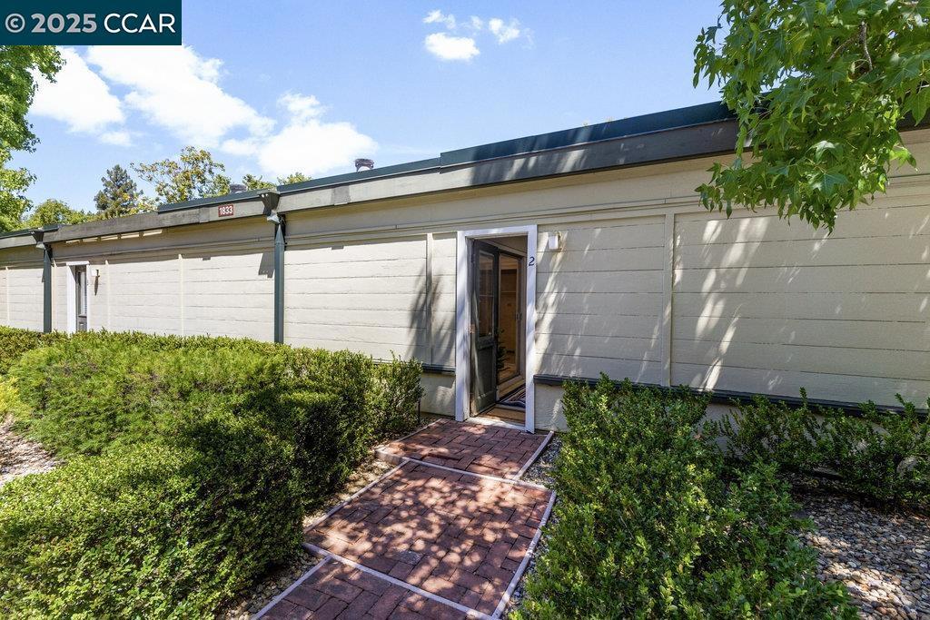 ROSSMOOR - Residential