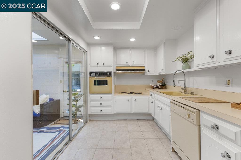 ROSSMOOR - Residential