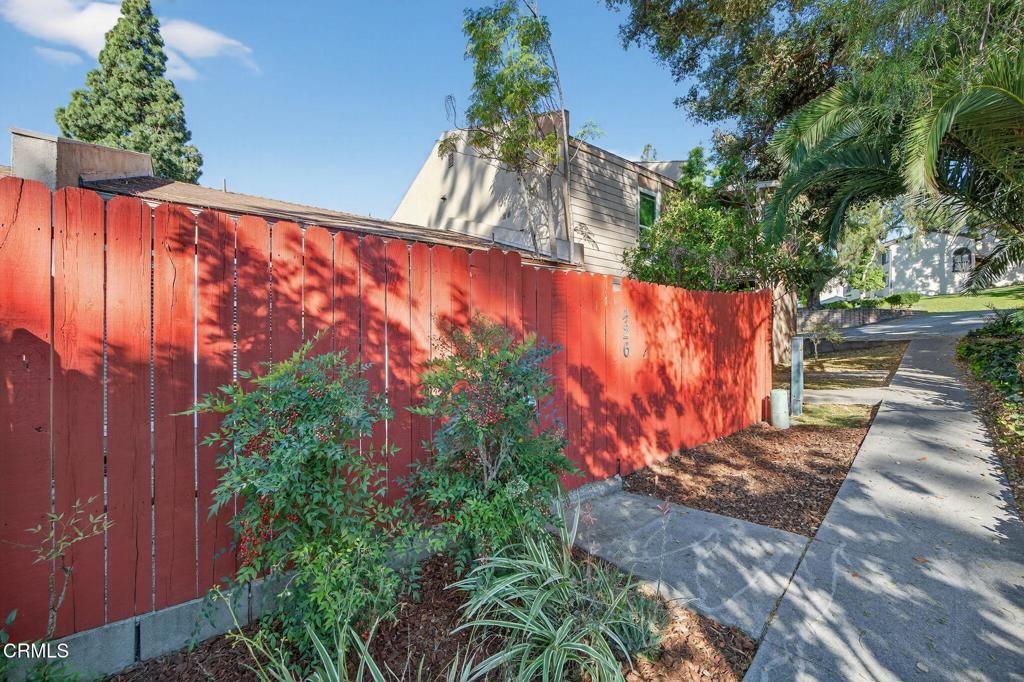 Photo of 426 N Palm Avenue, Santa Paula, CA 93060 (MLS # V1-35335)