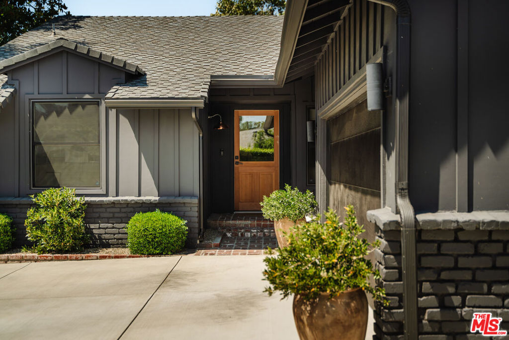 13211 Cumpston Street