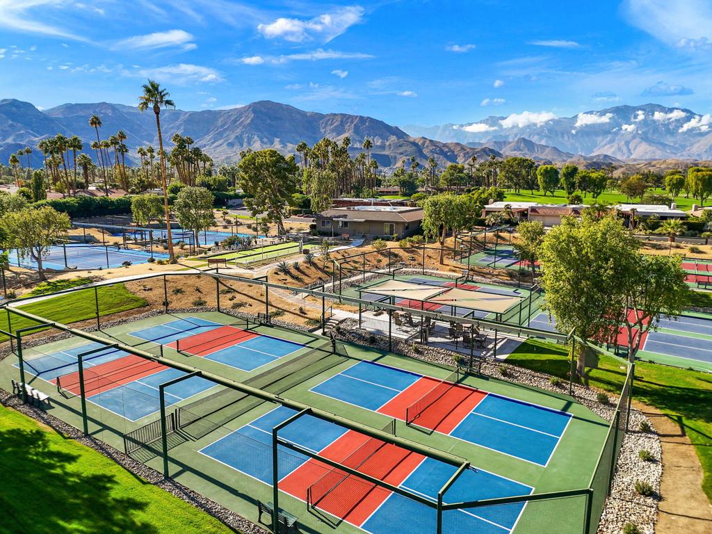 The Springs C.C. - Residential Lease