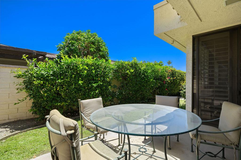 The Springs C.C. - Residential Lease