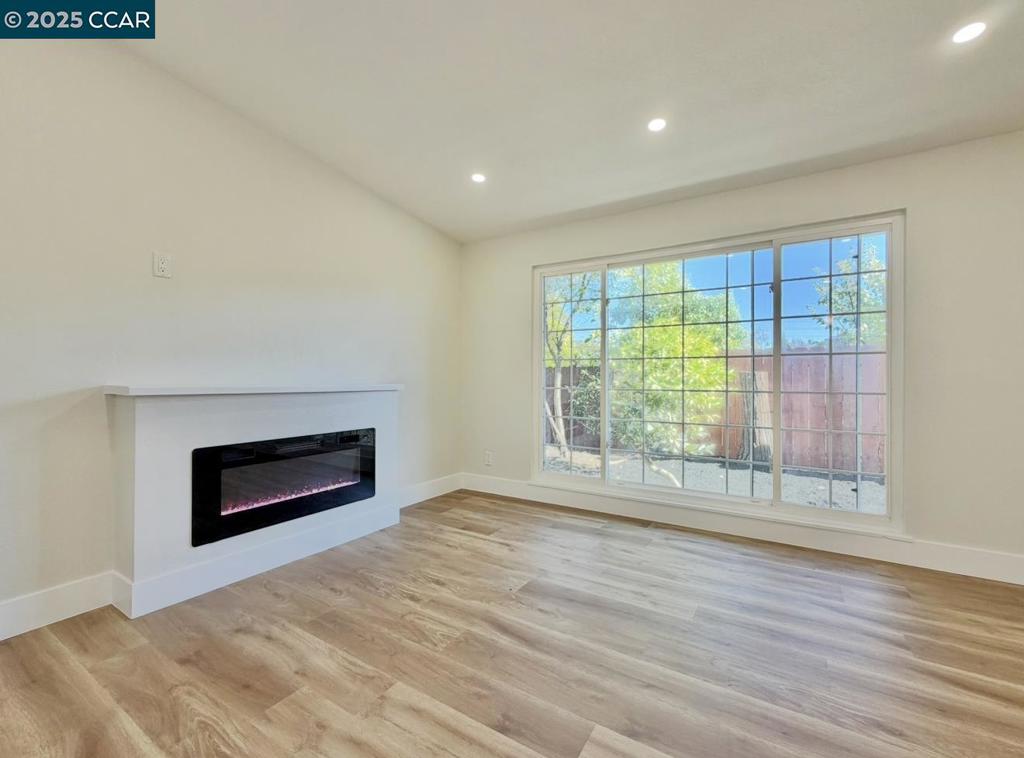 BEVERLY HILLS - Residential