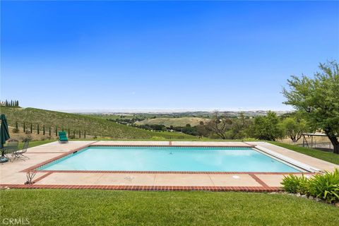 Tiny photo for 4205 High Grove Road RD, Templeton, CA 93465 (MLS # PI26091684)