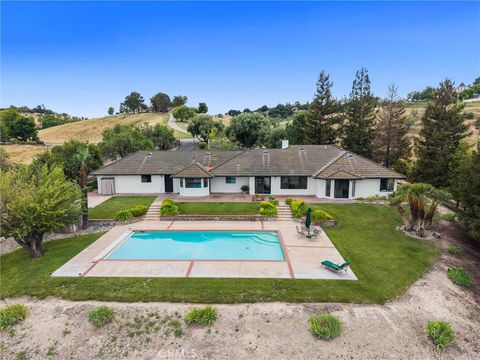 Tiny photo for 4205 High Grove Road RD, Templeton, CA 93465 (MLS # PI26091684)