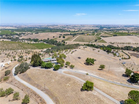 Tiny photo for 4205 High Grove Road RD, Templeton, CA 93465 (MLS # PI26091684)