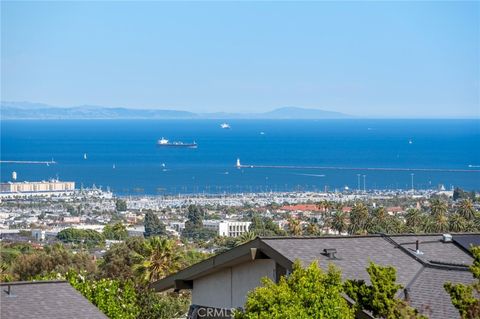 Photo of 2033 Suana Dr, Rancho Palos Verdes, CA 90275 (MLS # PV26074180)