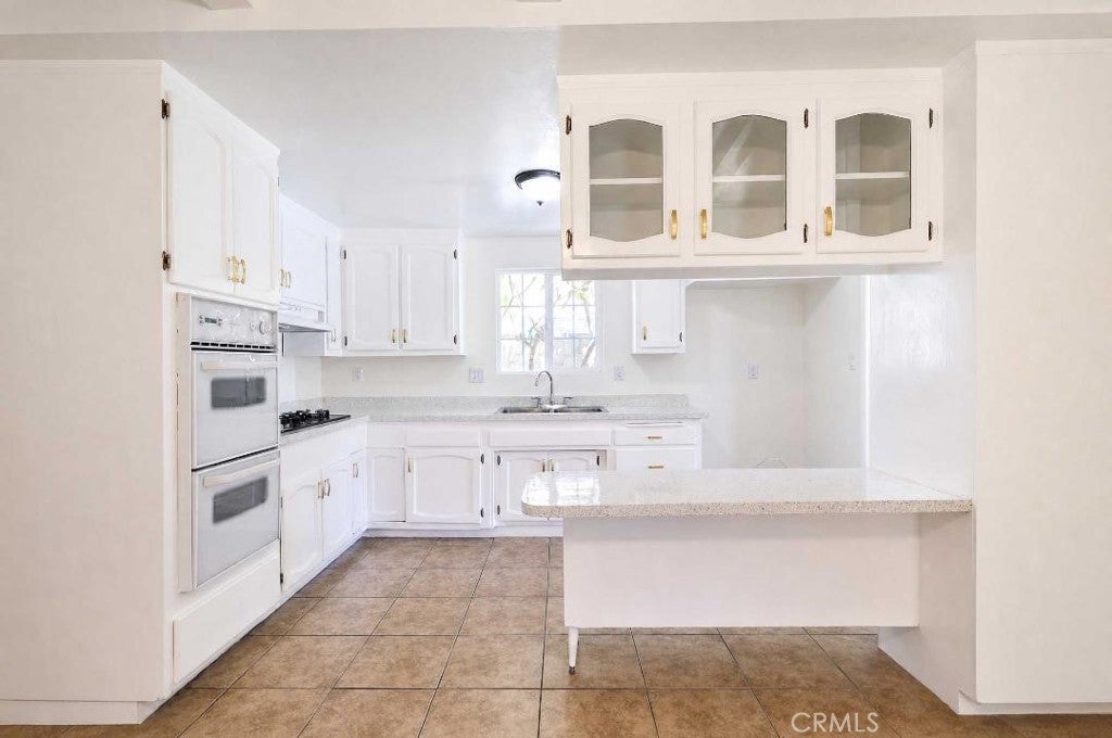 2813 W Brook