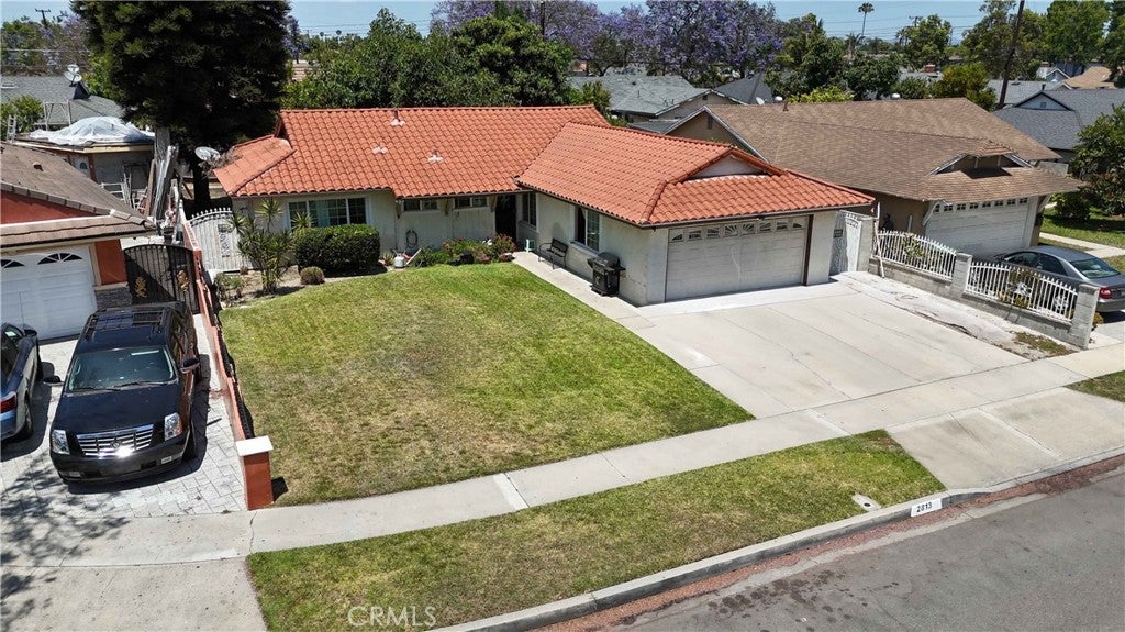 2813 W Brook