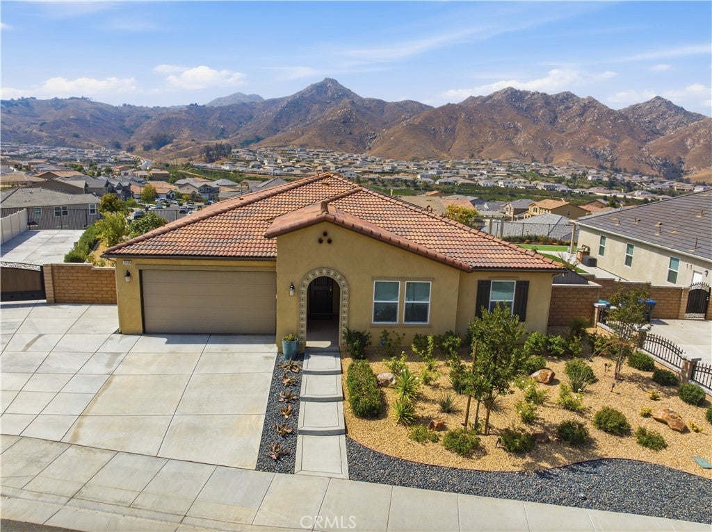 21159 Blue Jeans Court