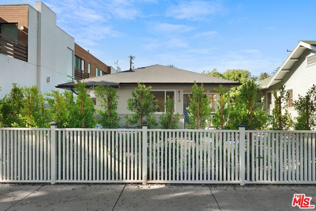 Photo of 4113 Lincoln Avenue, Culver City, CA 90232 (MLS # 25595913)
