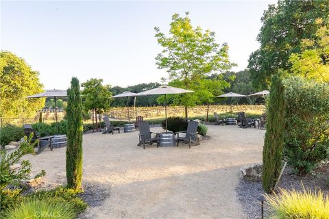 Tiny photo for 2720 Oak View, Templeton, CA 93465 (MLS # NS26079180)