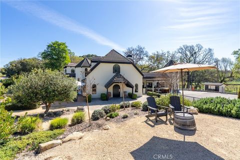 Tiny photo for 2720 Oak View, Templeton, CA 93465 (MLS # NS26079180)