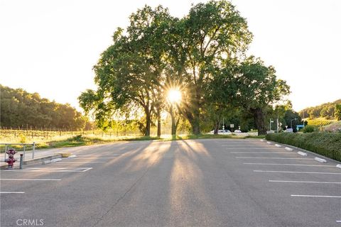 Tiny photo for 2720 Oak View, Templeton, CA 93465 (MLS # NS26079180)