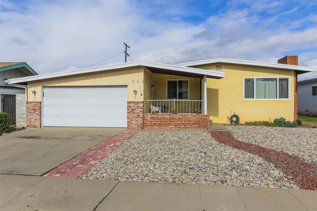 Original owners & their family took VERY good care of this home, feels loved. 3br/2ba home w/an extra bonus room, 2 car garage, fully fenced in back yard, fruit trees, skylight in the kitchen, nice fireplace in the living room, hardwood flooring & new windows through out. Neighborhoods: Granite Hills Equipment: Range/Oven Other Fees: 0 Sewer: Sewer Connected Topography: LL