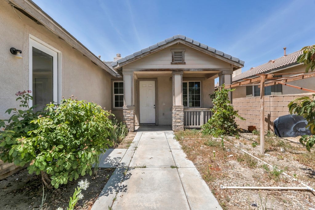 3753 Saddleback Drive