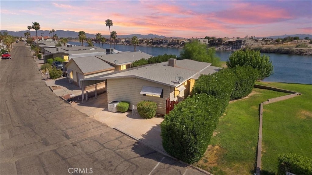 660 Beach Drive