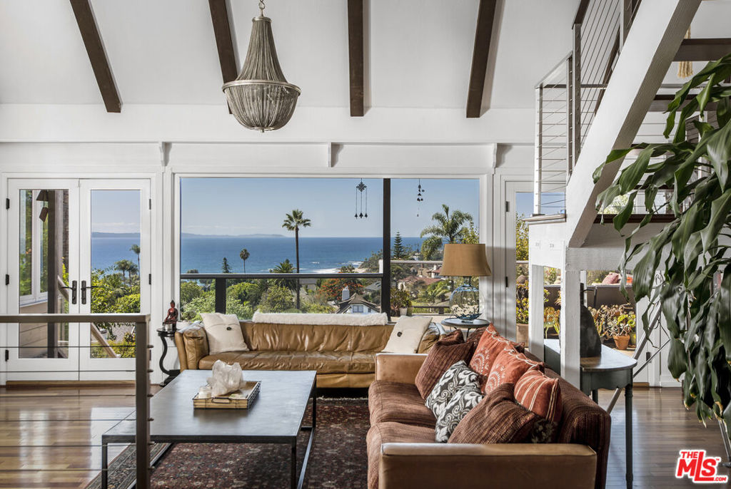 739 Manzanita Drive