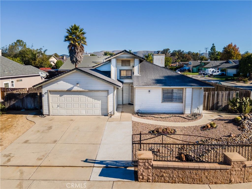 Photo of 483 Violet Ave, Nipomo, CA 93444 (MLS # PI25263826)